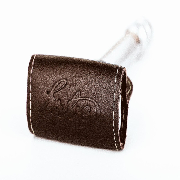 Blade guard for wet shaver leather brown