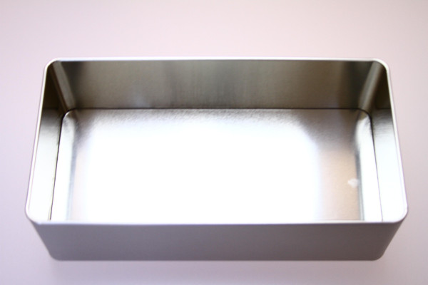 rectangular-metal-box-flip-lid